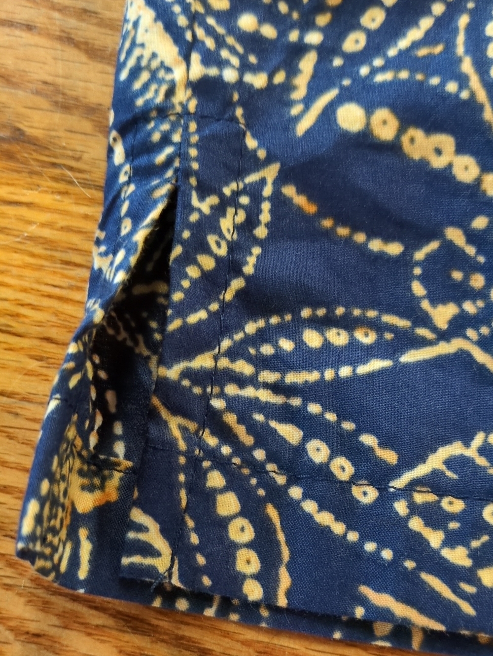 Tori Richard Dotanicals Cotton Lawn Shirt Navy and Yellow Size Large - Picture 7 of 12
